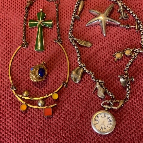 Jewelry - Costume Jewelry necklaces & pendants